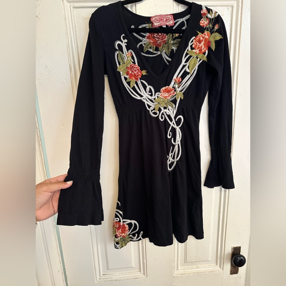 Johnny was Black Floral Embroidered V-Neck Dress size xs
